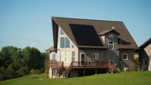 Suncovia_Ashland_Finish_Camera_6 Expansive rooftop solar panel installation by Suncovia, delivering sustainable and energy-efficient solutions for residential properties.